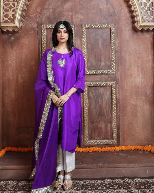 Morni – Dupion Silk Hand Embroidered Kurta Set